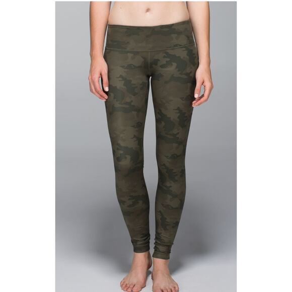 Lululemon Leggings Womens 2 Savasana Camo Fatigue Green Wunder Under Luxtreme - Picture 1 of 11